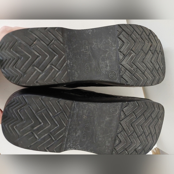 Dansko Tooled Leather Black Clogs Size 39 - Picture 9 of 10